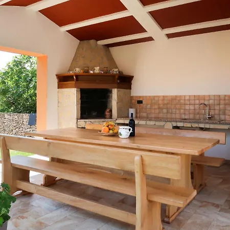Martina - Lbn376 By Interhome *