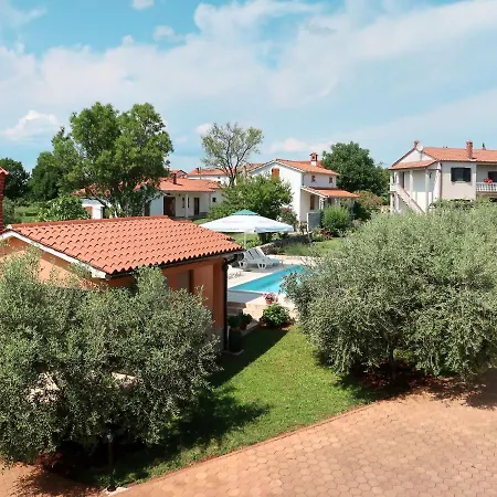 Apartment Martina - Lbn376 By Interhome